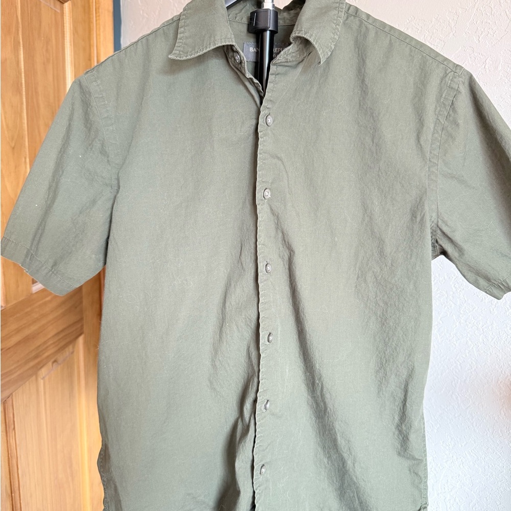 Banana Republic Stretch Classic Olive Green Button Up Shirt Small